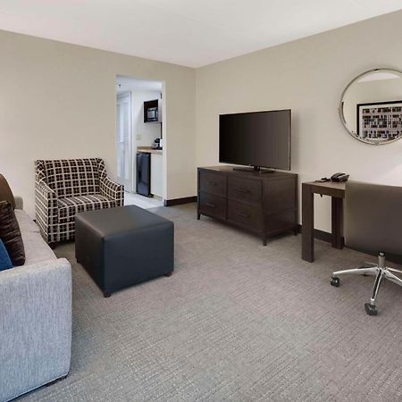 Embassy Suites By Hilton Detroit Troy Auburn Hills Esterno foto