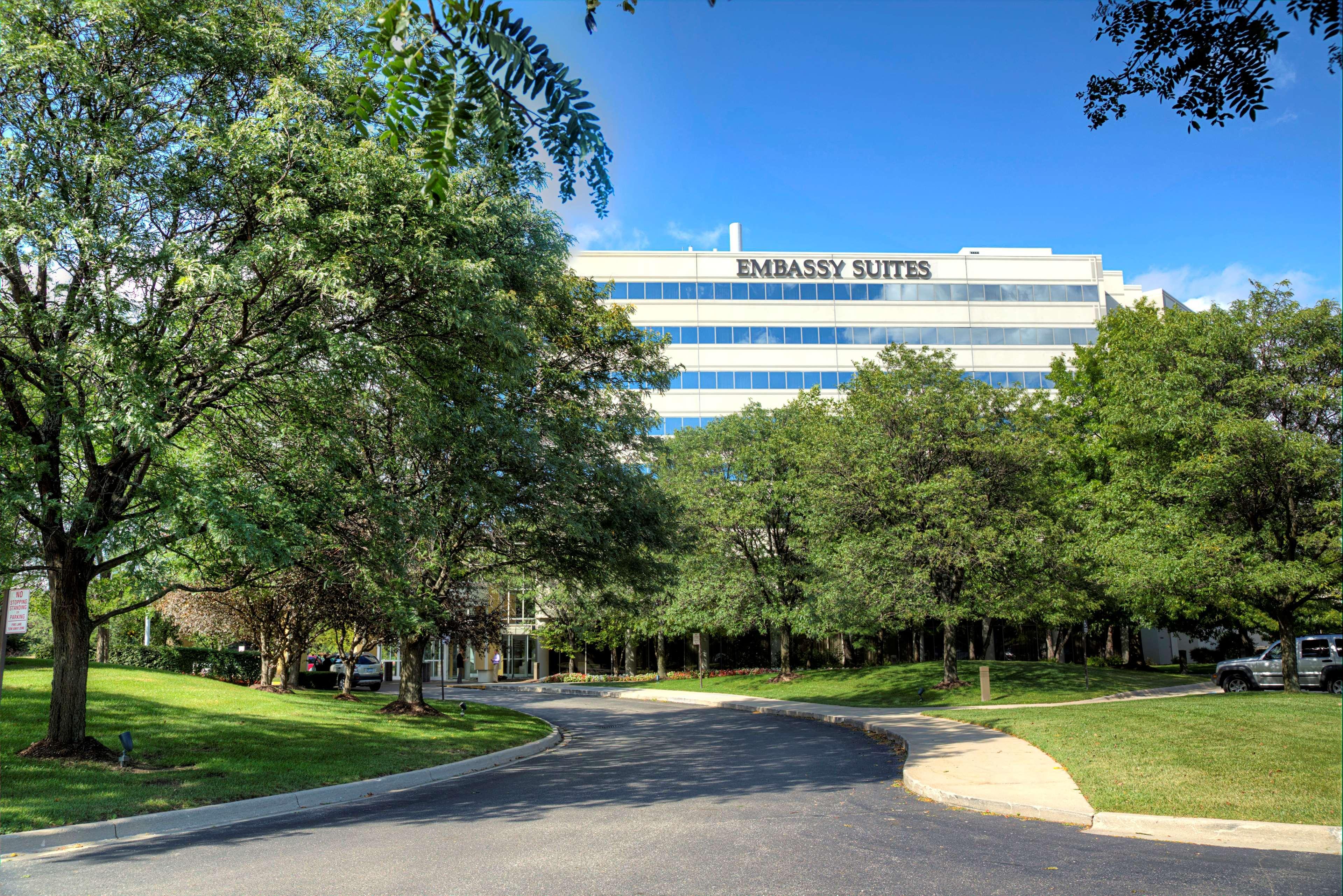 Embassy Suites By Hilton Detroit Troy Auburn Hills Esterno foto