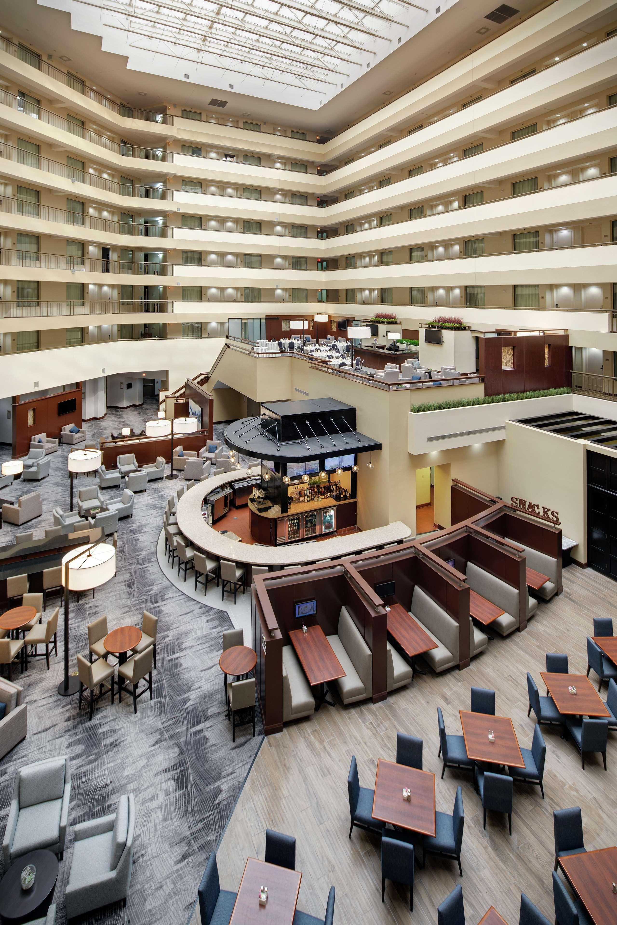 Embassy Suites By Hilton Detroit Troy Auburn Hills Esterno foto