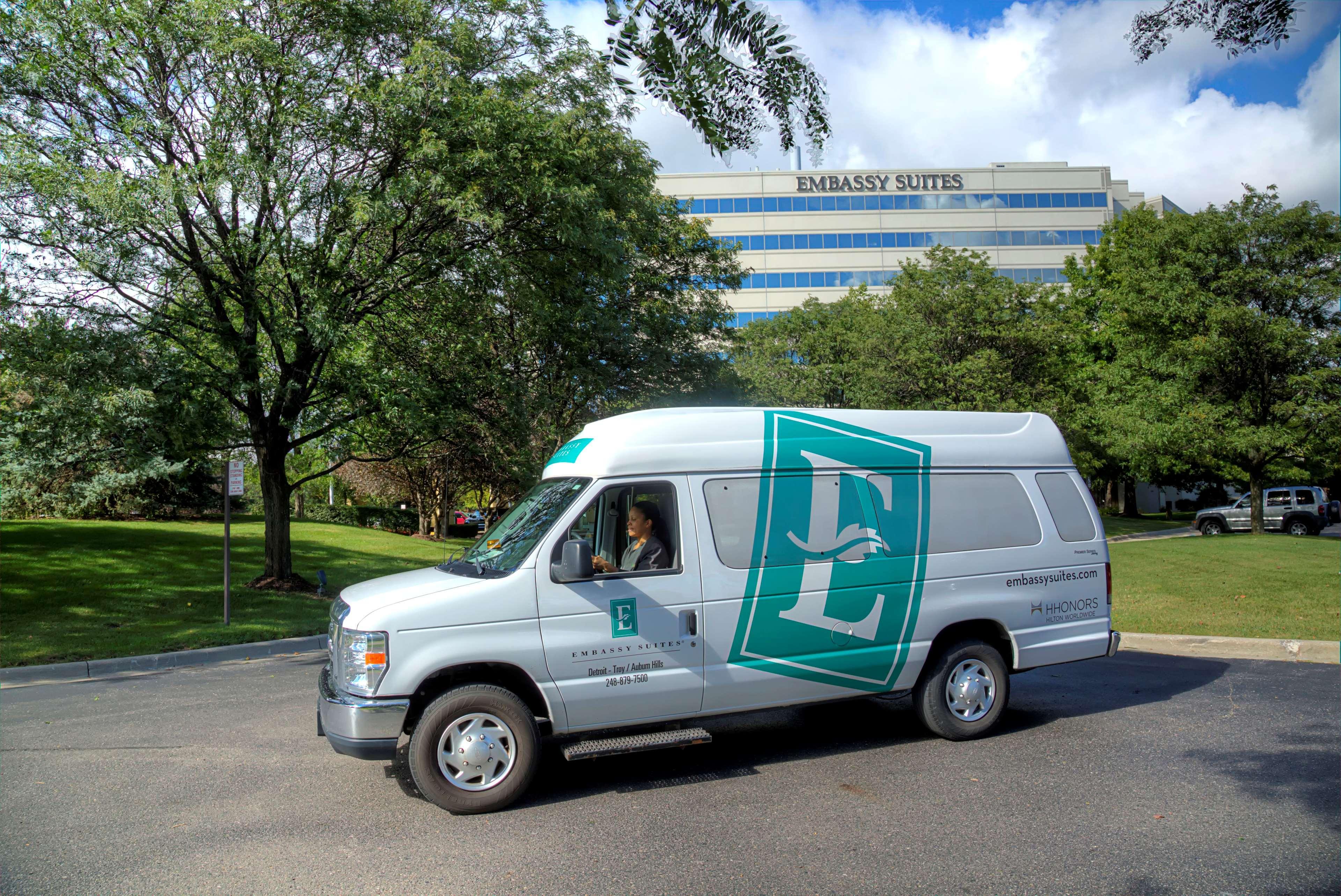Embassy Suites By Hilton Detroit Troy Auburn Hills Esterno foto