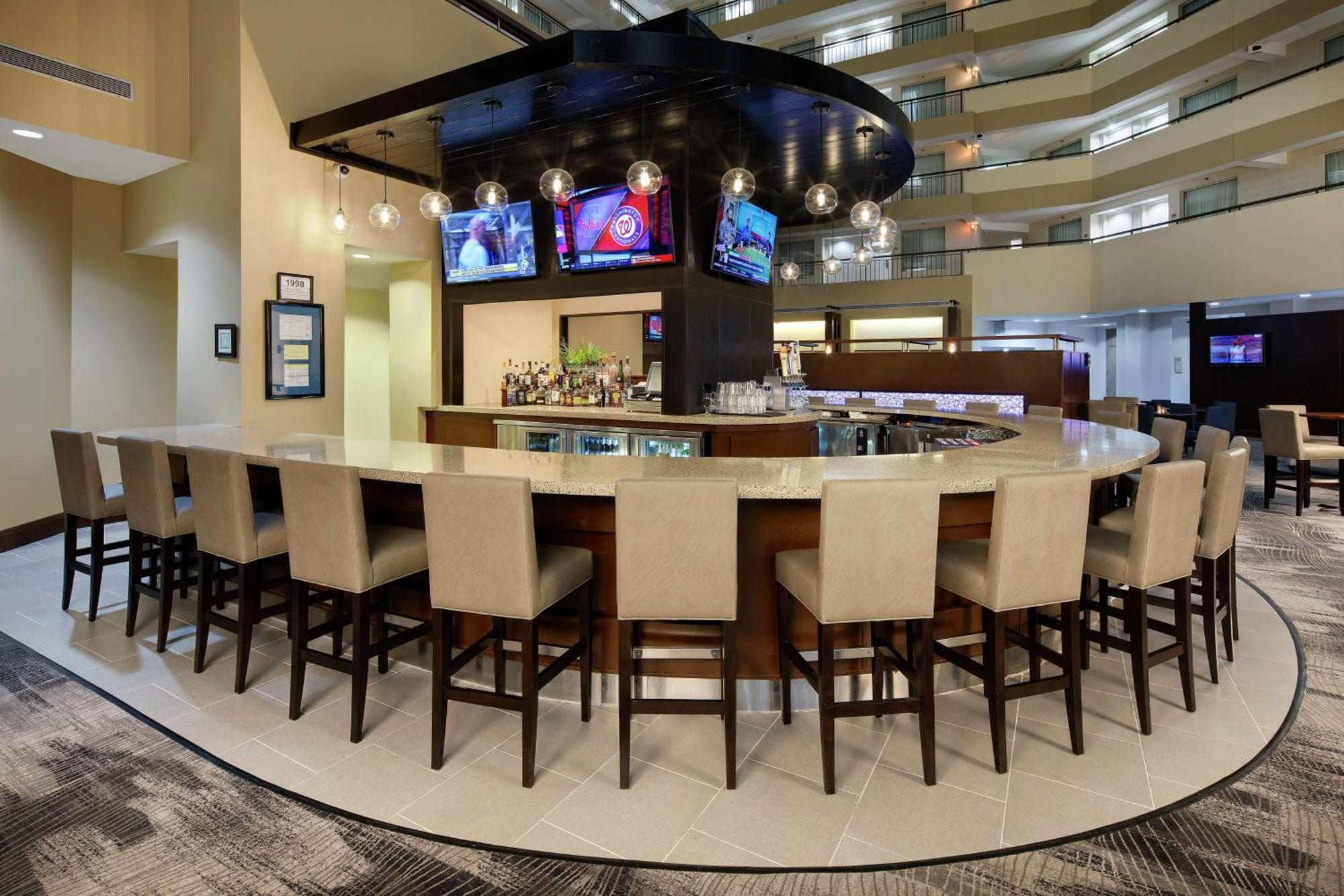 Embassy Suites By Hilton Detroit Troy Auburn Hills Esterno foto