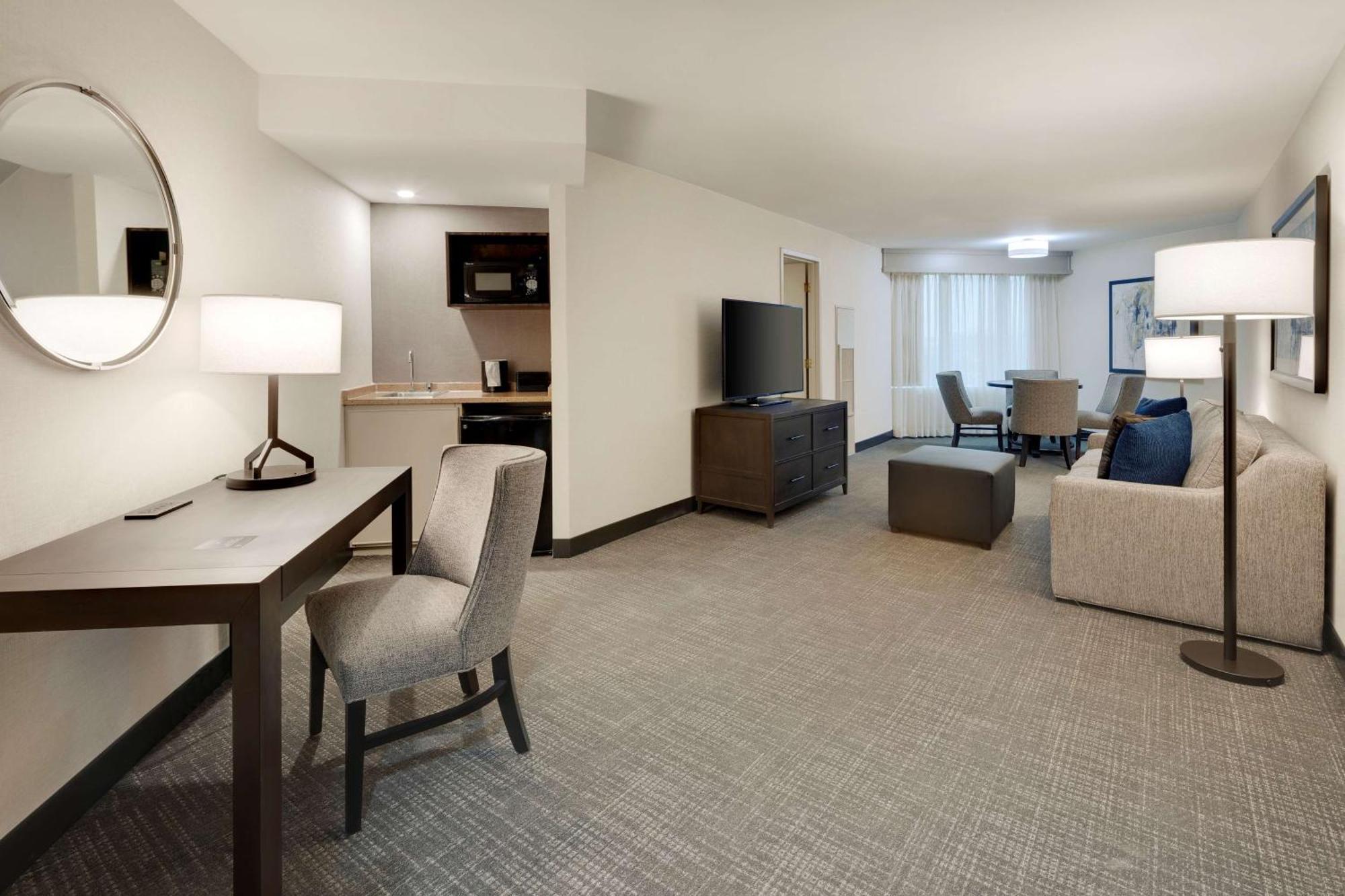 Embassy Suites By Hilton Detroit Troy Auburn Hills Esterno foto