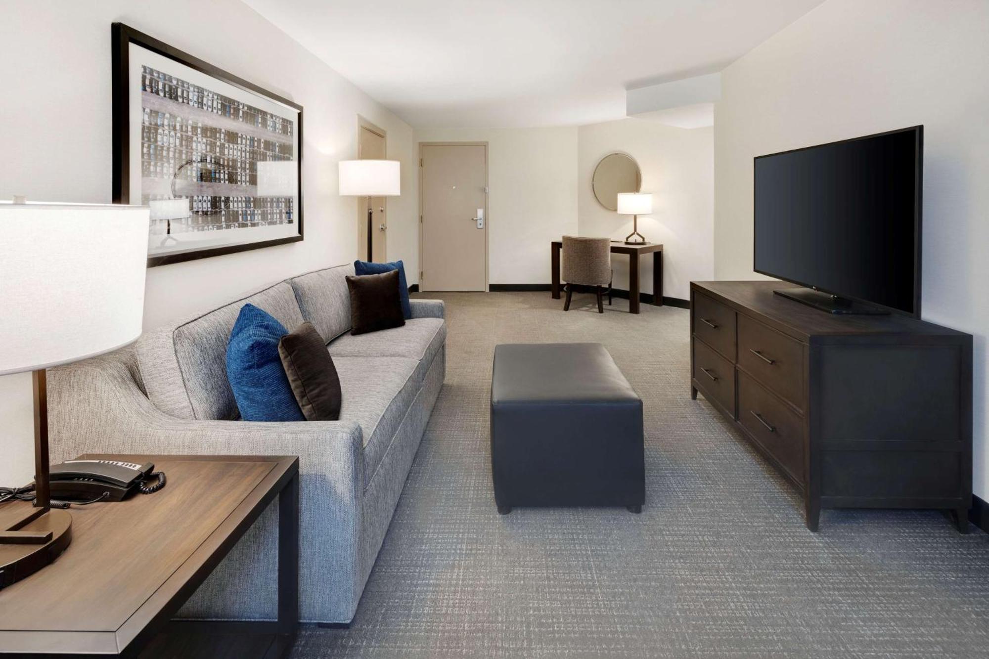 Embassy Suites By Hilton Detroit Troy Auburn Hills Esterno foto
