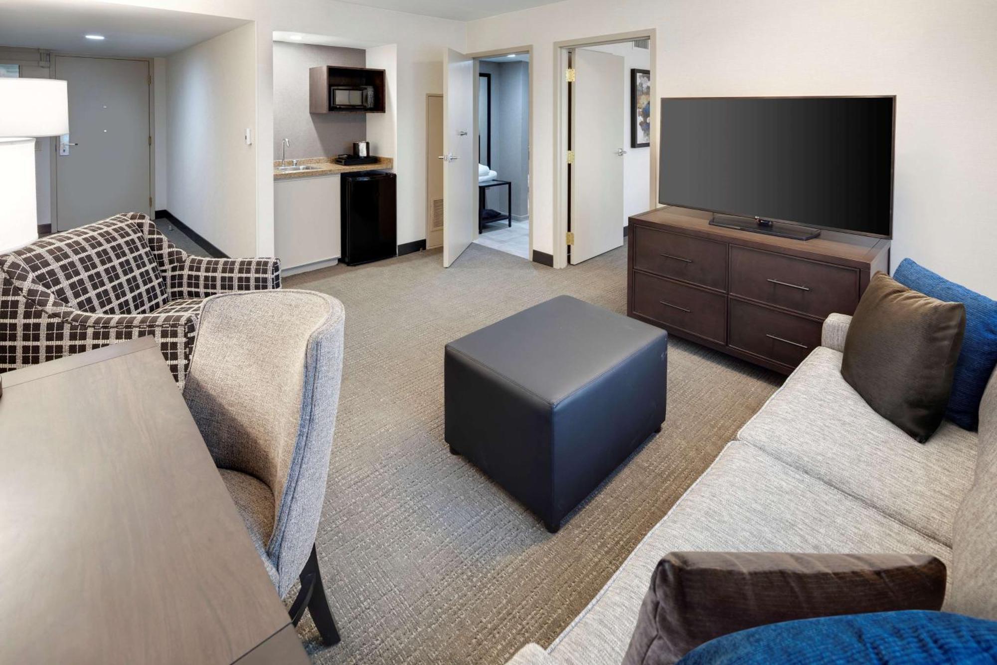Embassy Suites By Hilton Detroit Troy Auburn Hills Esterno foto